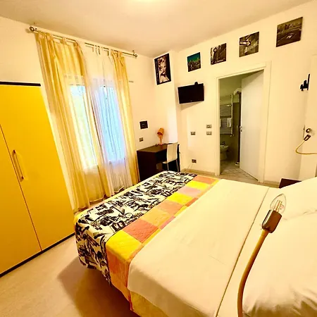 Ai Giardini -vicino Ospedale Borgo Trento E Centro Storico بيت ضيافة
