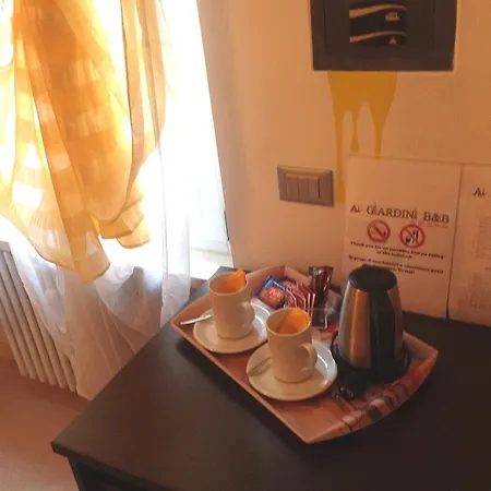 بيت ضيافة Ai Giardini -vicino Ospedale Borgo Trento E Centro Storico