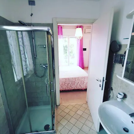 Ai Giardini -vicino Ospedale Borgo Trento E Centro Storico فيرونا
